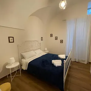 Apartament Gesuiti, Katania